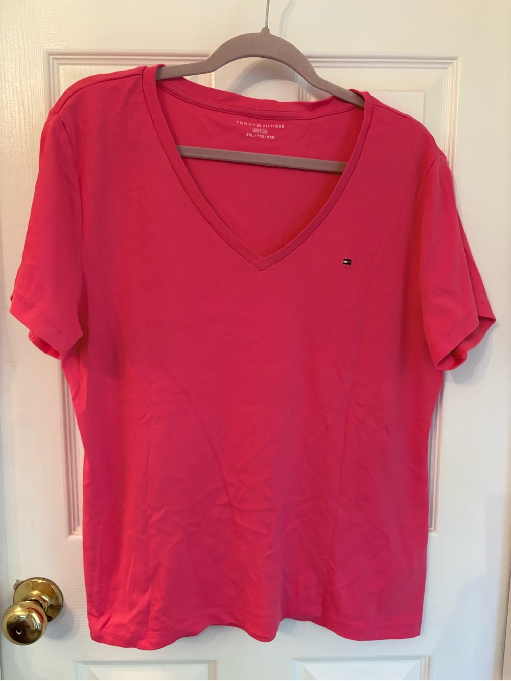 Tommy Hilfiger Women's V-Neck Tee in Hot Pink